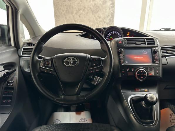 Toyota Verso I Рестайлинг с пробегом 2016 года, цена 1 399 000 рублей, 135105 км, компактвэн, Автокод Объявления