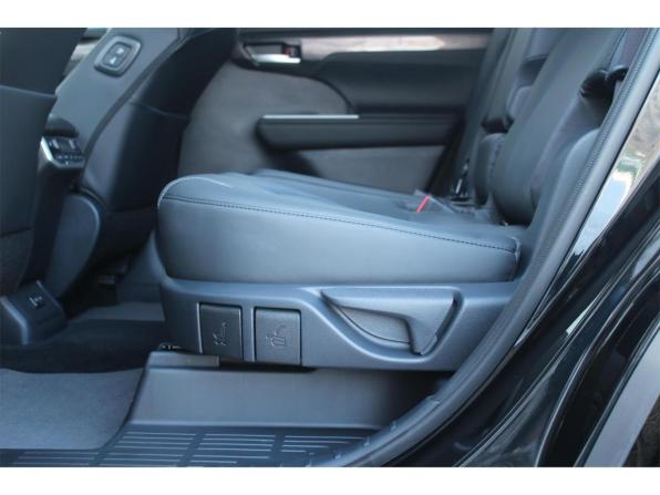 Toyota Highlander IV (XU70) с пробегом 2025 года, цена 5 930 000 рублей, 33 км, внедорожник, Автокод Объявления