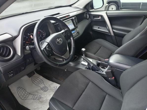 Toyota RAV4 IV (XA40) Рестайлинг с пробегом 2018 года, цена 2 298 000 рублей, 178092 км, внедорожник, Автокод Объявления