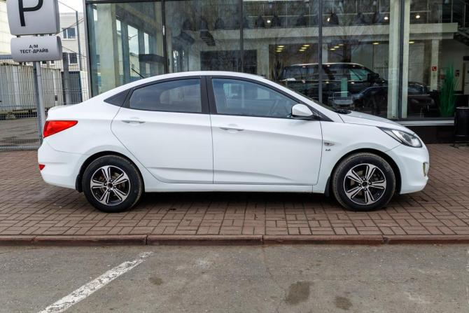 Hyundai Solaris I с пробегом 2014 года, цена 764 000 рублей, 203953 км, седан, Автокод Объявления