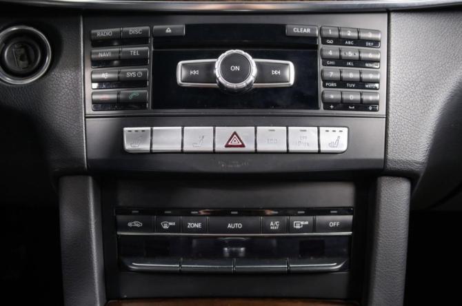 Mercedes-Benz E-Класс IV (W212 S212 C207) Рестайлинг с пробегом 2013 года, цена 1 849 000 рублей, 253000 км, седан, Автокод Объявления