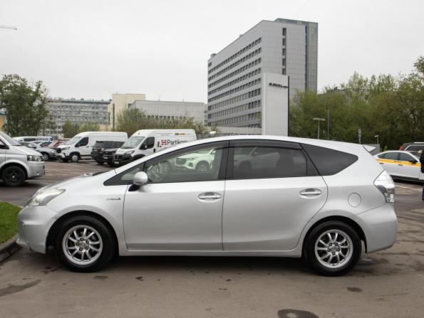 Toyota Prius III Рестайлинг (XW30) с пробегом 2012 года, цена 898 000 рублей, 305079 км, лифтбек, Автокод Объявления