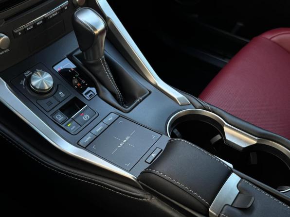 Lexus NX I Рестайлинг с пробегом 2020 года, цена 4 290 000 рублей, 57613 км, внедорожник, Автокод Объявления