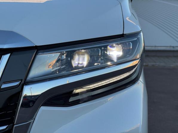 Toyota Alphard III Рестайлинг с пробегом 2021 года, цена 4 700 000 рублей, 60948 км, минивэн, Автокод Объявления