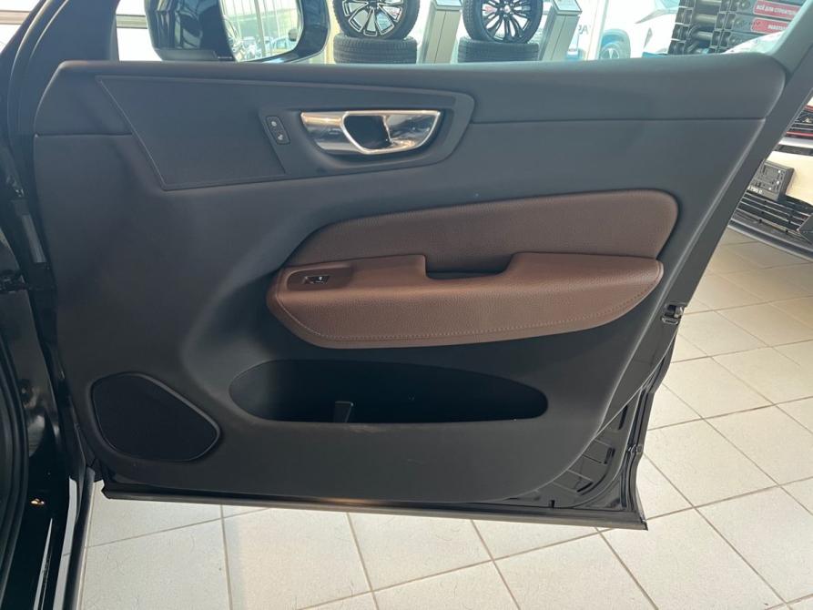 Volvo XC60 II Москва  - изображение 27