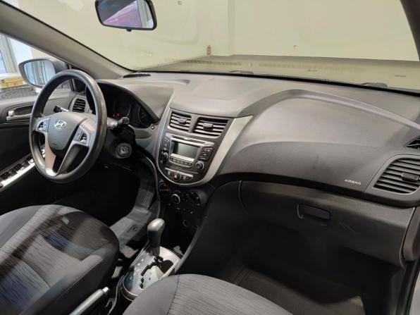 Hyundai Solaris I Рестайлинг с пробегом 2015 года, цена 830 000 рублей, 205968 км, седан, Автокод Объявления
