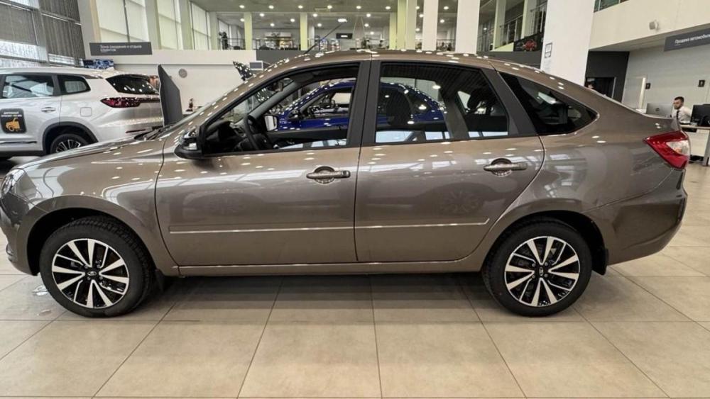 Lada (ВАЗ) Granta I Рестайлинг Саратов  - изображение 6
