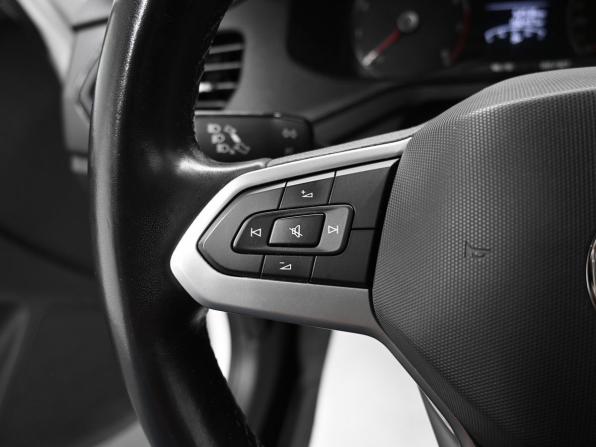 Volkswagen Polo VI с пробегом 2020 года, цена 1 365 000 рублей, 156437 км, лифтбек, Автокод Объявления