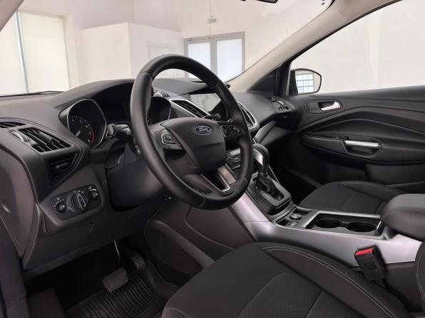 Ford Kuga II Рестайлинг с пробегом 2018 года, цена 1 700 000 рублей, 113000 км, внедорожник, Автокод Объявления