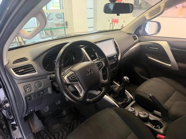 Mitsubishi Pajero Sport III с пробегом 2018 года, цена 2 720 000 рублей, 102198 км, внедорожник, Автокод Объявления