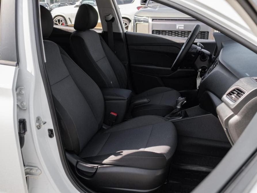 Hyundai Solaris II Сочи  - изображение 8