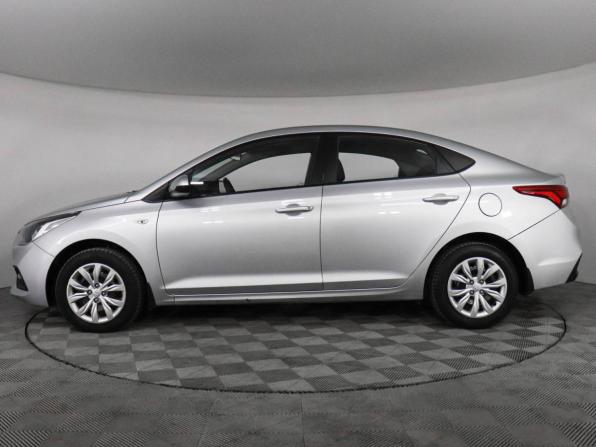Hyundai Solaris II с пробегом 2017 года, цена 1 020 000 рублей, 168155 км, седан, Автокод Объявления