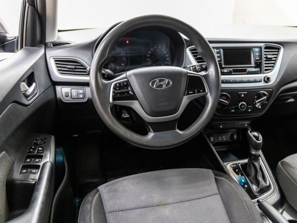 Hyundai Solaris II с пробегом 2018 года, цена 1 208 000 рублей, 136363 км, седан, Автокод Объявления