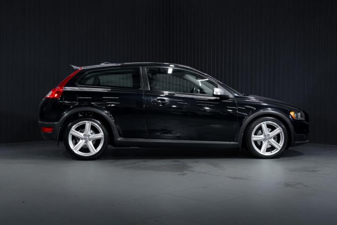 Volvo C30 I с пробегом 2008 года, цена 1 599 000 рублей, 33448 км, хэтчбек, Автокод Объявления