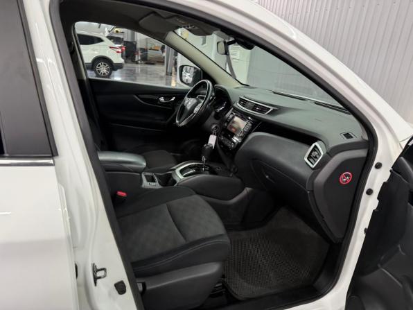 Nissan Qashqai II с пробегом 2017 года, цена 1 297 000 рублей, 190968 км, внедорожник, Автокод Объявления
