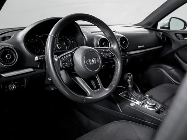 Audi A3 III (8V) Рестайлинг с пробегом 2019 года, цена 1 899 999 рублей, 44500 км, седан, Автокод Объявления