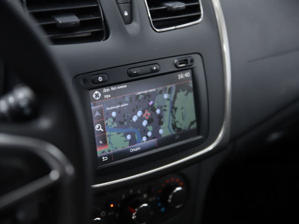 Renault Sandero II Рестайлинг с пробегом 2021 года, цена 1 270 000 рублей, 53349 км, хэтчбек, Автокод Объявления