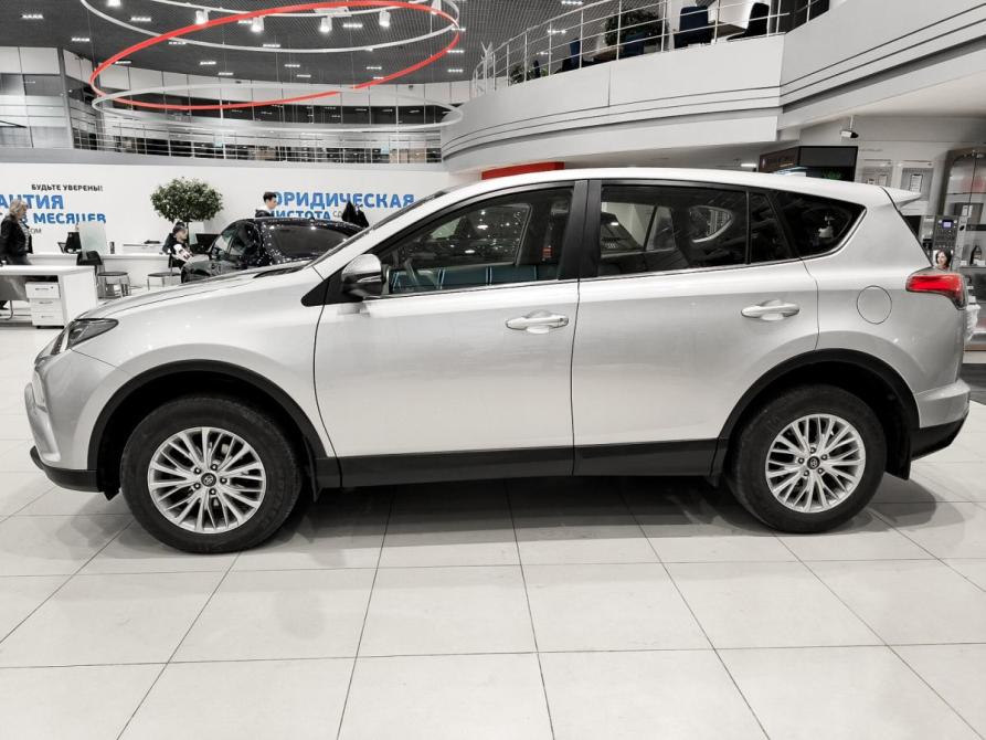 Toyota RAV4 IV (XA40) Рестайлинг Казань  - изображение 10