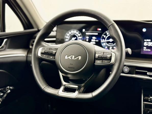 Kia K5 III с пробегом 2025 года, цена 3 789 000 рублей, 7912 км, седан, Автокод Объявления