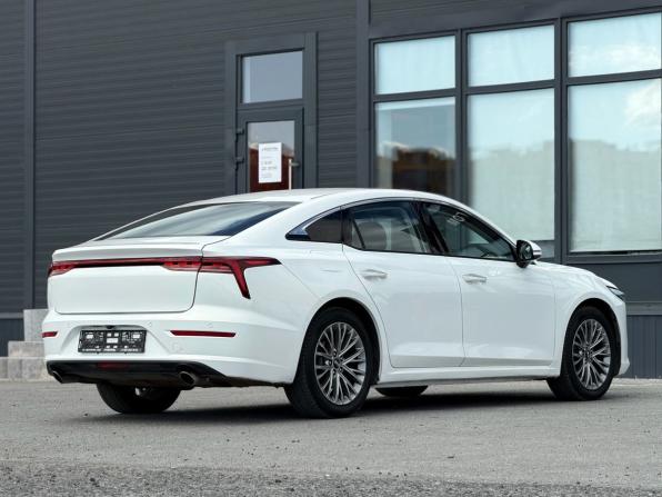 FAW Bestune B70 I с пробегом 2023 года, цена 1 390 000 рублей, 35000 км, лифтбек, Автокод Объявления