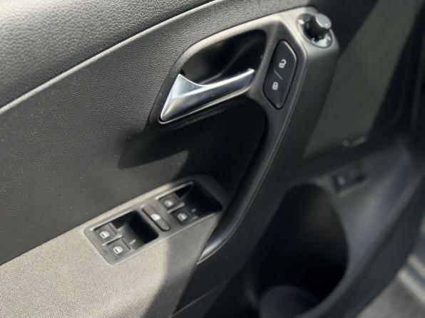 Volkswagen Polo V Рестайлинг с пробегом 2017 года, цена 1 225 000 рублей, 80481 км, седан, Автокод Объявления