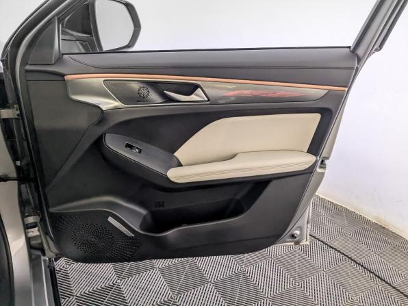 Haval Jolion I Рестайлинг с пробегом 2025 года, цена 2 050 000 рублей, 32002 км, внедорожник, Автокод Объявления