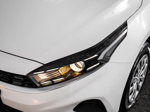 Kia K3 II Рестайлинг с пробегом 2024 года, цена 2 100 000 рублей, 22120 км, седан, Автокод Объявления