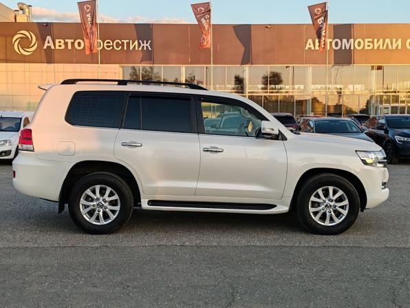 Toyota Land Cruiser 200 Series Рестайлинг 2 с пробегом 2016 года, цена 4 850 000 рублей, 292753 км, внедорожник, Автокод Объявления