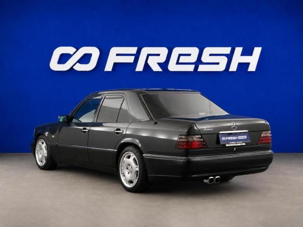 Mercedes-Benz E-Класс I (W124) с пробегом 1993 года, цена 5 100 077 рублей, 30276 км, седан, Автокод Объявления