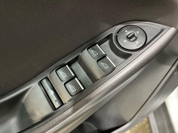Ford Focus III Рестайлинг с пробегом 2017 года, цена 870 000 рублей, 214436 км, хэтчбек, Автокод Объявления
