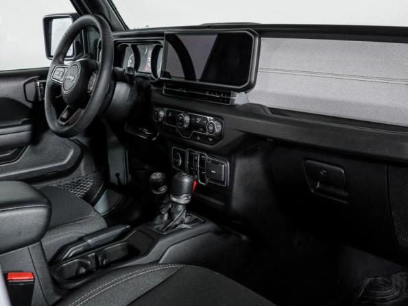 Jeep Wrangler IV (JL) Рестайлинг с пробегом 2024 года, цена 7 128 000 рублей, 9402 км, внедорожник, Автокод Объявления