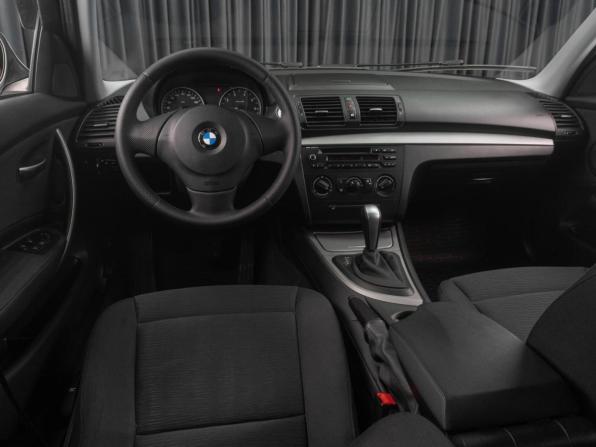 BMW 1 серии I (E81/E82/E87/E88) Рестайлинг с пробегом 2011 года, цена 999 000 рублей, 125983 км, хэтчбек, Автокод Объявления