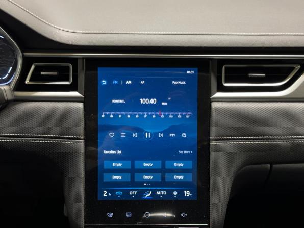 JAC J7 I с пробегом 2023 года, цена 1 660 000 рублей, 142 км, хэтчбек, Автокод Объявления