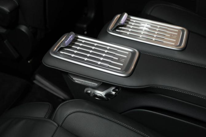 Новый Mercedes-Benz V-Класс III (W447) Рестайлинг 2 2026 года, цена 14 723 000 рублей, минивэн, Автокод Объявления