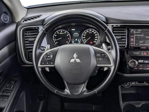Mitsubishi Outlander III Рестайлинг с пробегом 2014 года, цена 1 710 000 рублей, 210200 км, внедорожник, Автокод Объявления