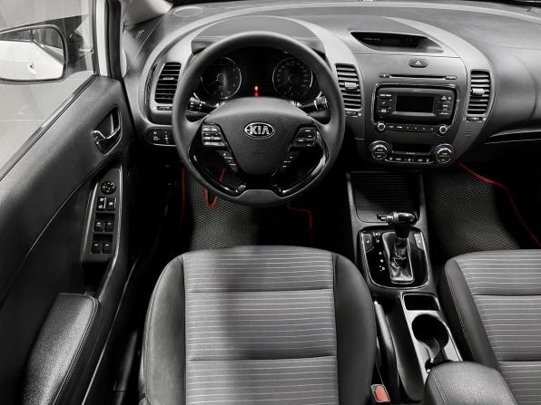 Kia Cerato III Рестайлинг (Classic) с пробегом 2017 года, цена 1 475 000 рублей, 125530 км, седан, Автокод Объявления