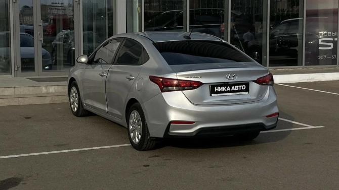 Hyundai Solaris II с пробегом 2018 года, цена 840 000 рублей, 214966 км, седан, Автокод Объявления