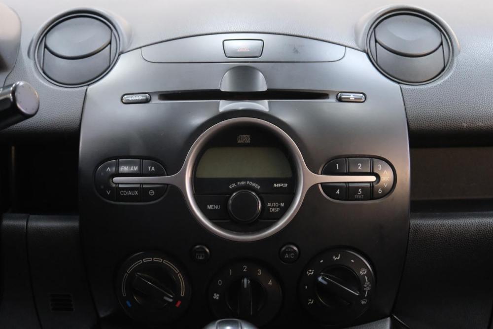 Mazda 2 II (DE) Омск  - изображение 14