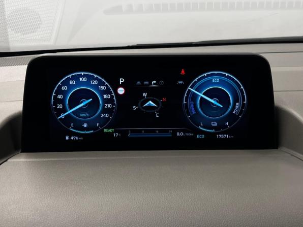 Hyundai Staria I с пробегом 2025 года, цена 6 149 000 рублей, 17571 км, минивэн, Автокод Объявления