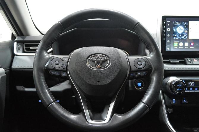 Toyota RAV4 V (XA50) с пробегом 2021 года, цена 3 499 000 рублей, 43000 км, внедорожник, Автокод Объявления