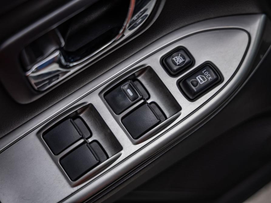 Mitsubishi Pajero IV Рестайлинг 1 Волгоград  - изображение 15