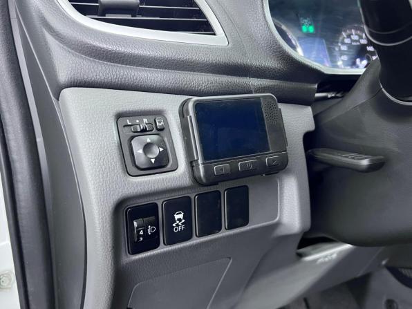 Mitsubishi L200 V с пробегом 2017 года, цена 2 050 000 рублей, 227145 км, пикап, Автокод Объявления