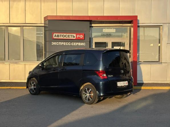 Honda Freed I с пробегом 2010 года, цена 645 000 рублей, 380000 км, компактвэн, Автокод Объявления