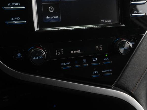 Toyota Camry VIII (XV70) с пробегом 2019 года, цена 2 849 000 рублей, 98152 км, седан, Автокод Объявления