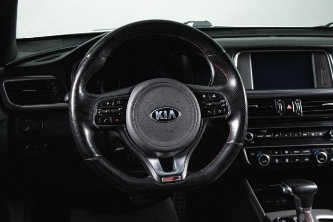 Kia Optima IV с пробегом 2018 года, цена 2 299 000 рублей, 74500 км, седан, Автокод Объявления
