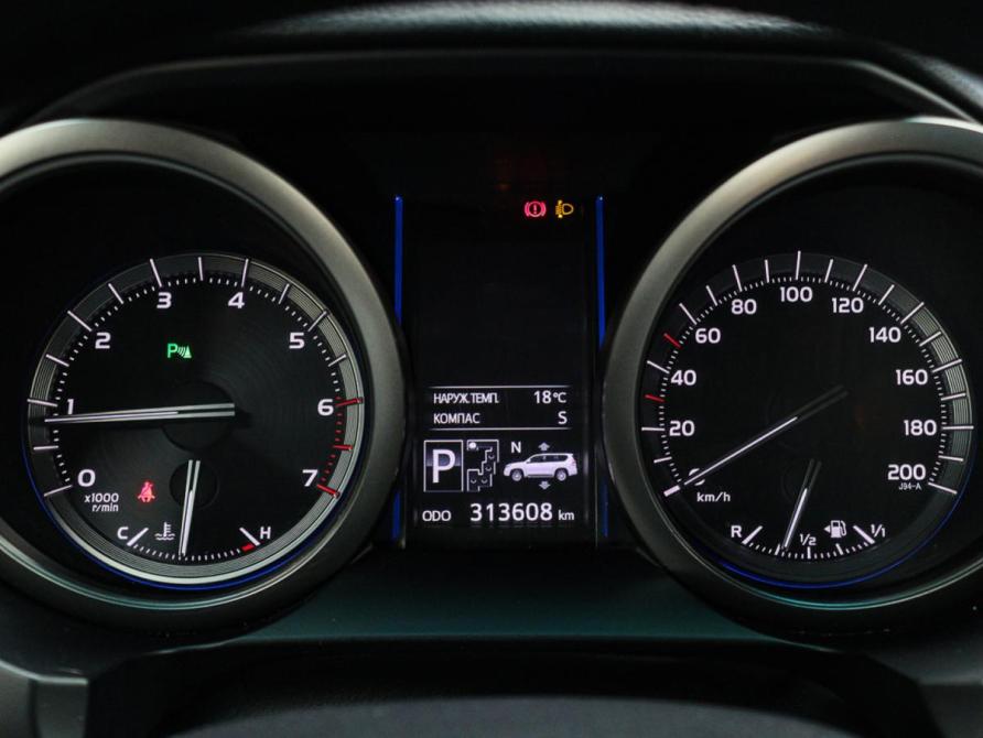 Toyota Land Cruiser Prado 150 Series Рестайлинг 1 Москва  - изображение 19