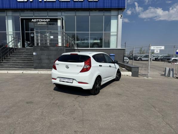 Hyundai Solaris I Рестайлинг с пробегом 2015 года, цена 940 000 рублей, 150871 км, хэтчбек, Автокод Объявления