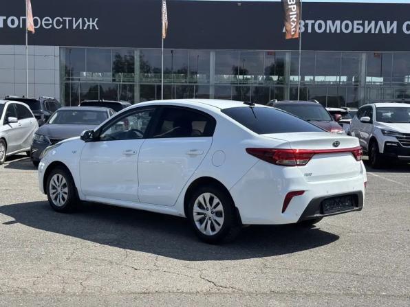 Kia Rio IV с пробегом 2018 года, цена 919 000 рублей, 133000 км, седан, Автокод Объявления