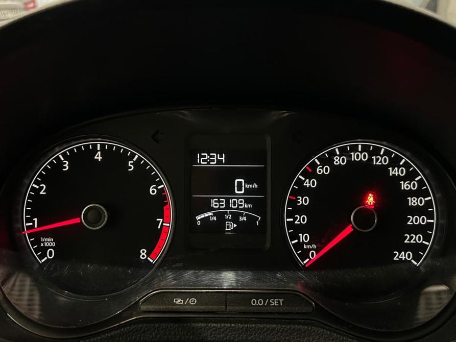 Volkswagen Polo V Рестайлинг Санкт-Петербург  - изображение 15
