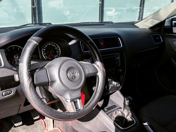 Volkswagen Jetta VI с пробегом 2013 года, цена 542 000 рублей, 262345 км, седан, Автокод Объявления